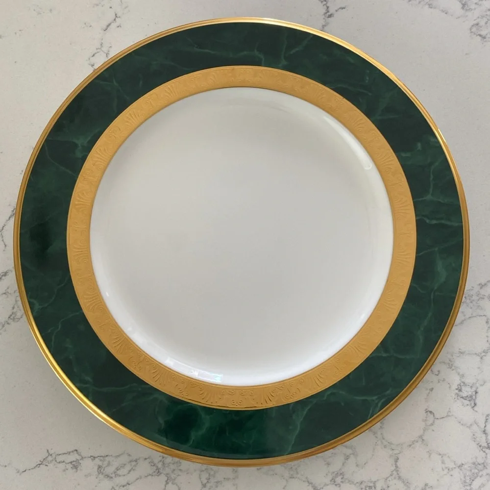 Noritake Fitzgerald | Set of 4 Bone China Dinner Plates (Marbled Green/Gold)